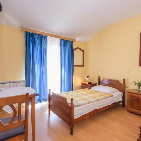 Bed and Breakfast Djudja I Mate Vid Esterno foto