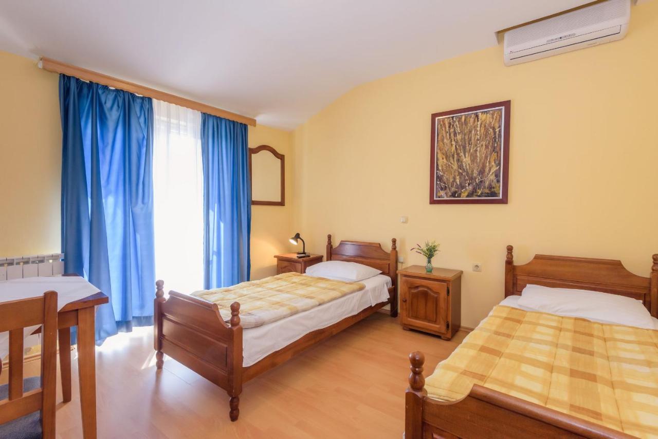 Bed and Breakfast Djudja I Mate Vid Esterno foto