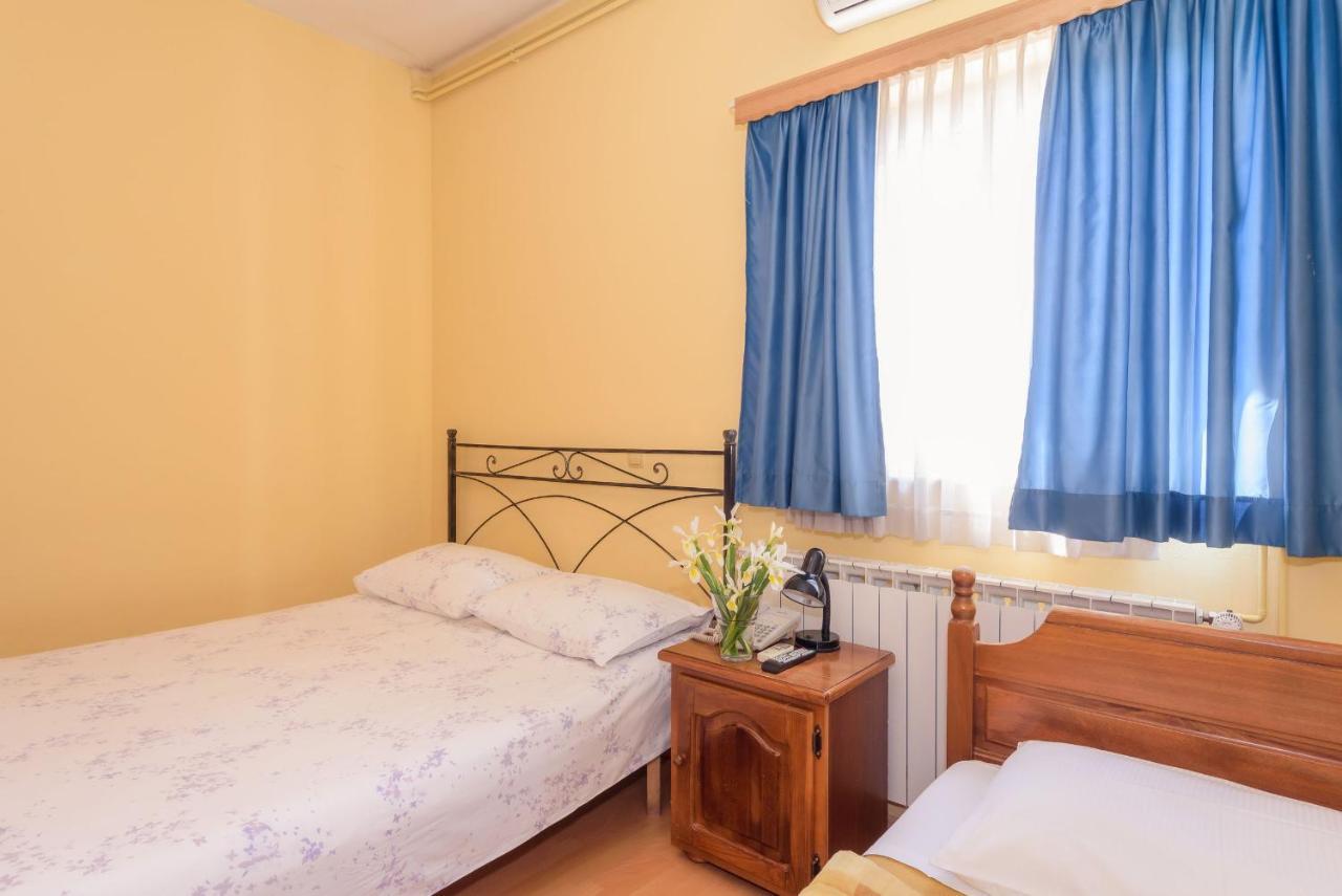 Bed and Breakfast Djudja I Mate Vid Esterno foto